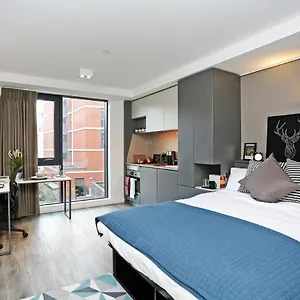 Apart-hotel Joivy At Fountainbridge - Adults Only - Breakfast Buffet, Edimburgo