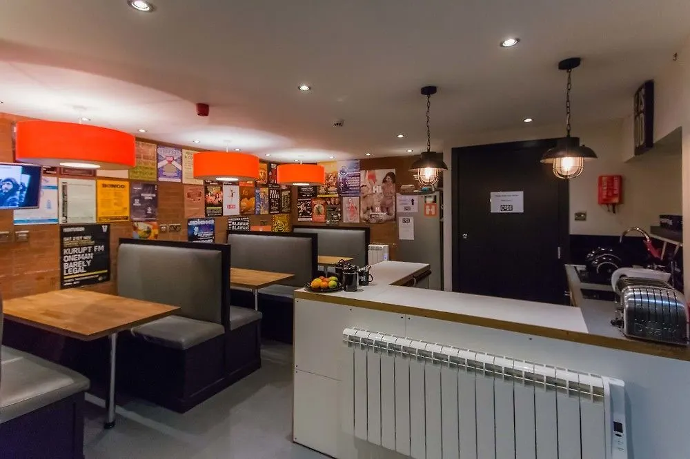 Code Pod - The Loft - Edinburgh Hostel