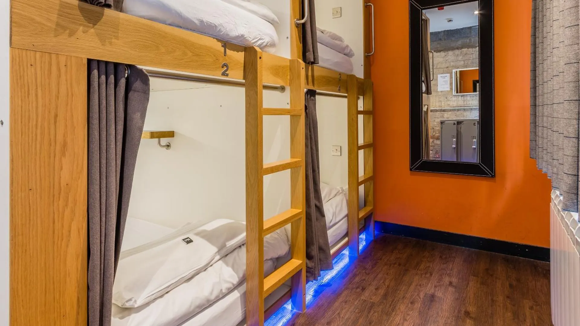 Albergue A Pousada Code Pod - The Loft - Edimburgo